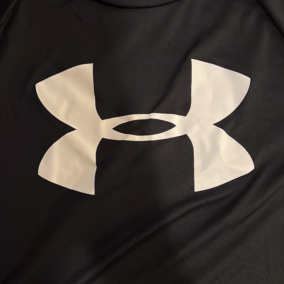 Boys Under Armour T-Shirt - Picture 2 of 4
